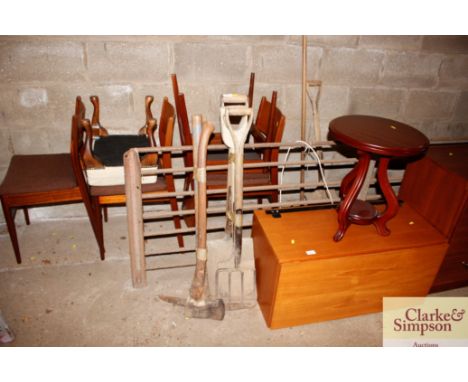 A quantity of long handled gardening tools