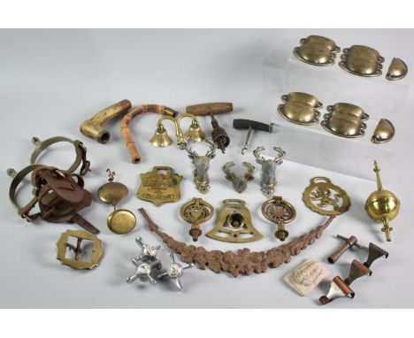 A Collection of Various Vintage Brass and Other Metalwares to Include Horse Brasses, Bells, Corkscrews Etc
