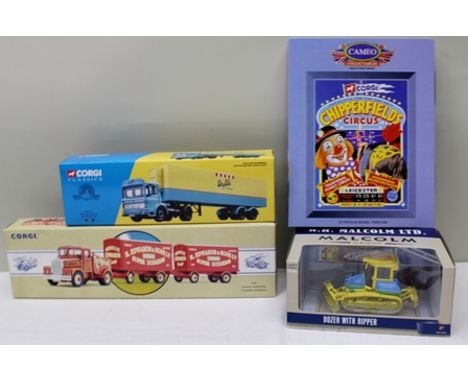 A CORGI DIECAST AND CORGI CLASSIC DIE-CAST COMMERCIAL MODELS including 97920 Scammell Highwayman R Edwards Amusements, 21401 