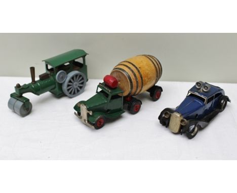 TRIANG MINIC TINPLATE CLOCKWORK MODELS including Road Roller, Articulated Brewery delivery wagon Watney Red Barrel Ale and a 
