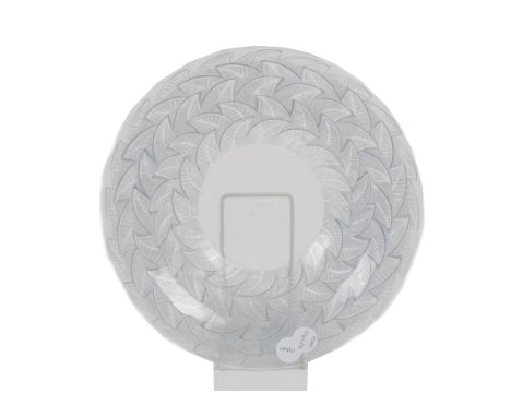 Rene Lalique opalescent and frosted glass 'Ormeaux' pattern charger, circa 1931, the outside moulded with fern leaves, etched