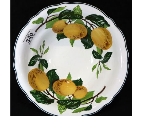 Large Villeroy &amp; Boch ceramic fruit bowl, D: 27 cm. P&amp;P Group 3 (£25+VAT for the first lot and £5+VAT for subsequent 
