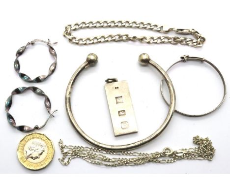 Silver jewellery comprising a bangle and ingot. P&amp;P Group 1 (£14+VAT for the first lot and £1+VAT for subsequent lots) 