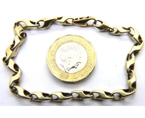 Modern 9ct gold bracelet, L: 18 cm, 7.2g. P&amp;P Group 1 (£14+VAT for the first lot and £1+VAT for subsequent lots) 