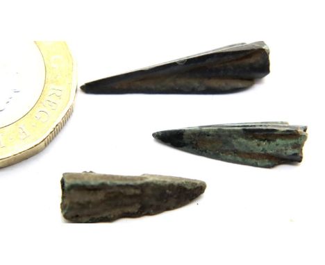 3 Roman Arrow heads circa 4th century - Long range piercer type. P&amp;P Group 1 (£14+VAT for the first lot and £1+VAT for su
