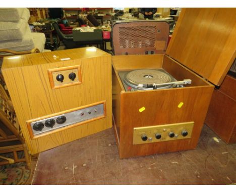 A BESPOKE MADE RECORD PLAYER WITH LEAK VALVE AMPLIFIER AND BESPOKE VALVE AMPLIFIER