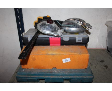 A BOXED KAMASA METRIC AND A/F HALF INCH DRIVE SOCKET SET TOGETHER WITH A TOOLBOX AND CONTENTS PLUS A BOXED IMPACT WRENCH AND 