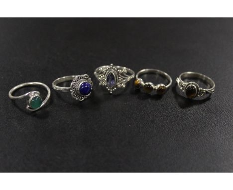 A COLLECTION OF FIVE 925 SILVER GEMSTONE DRESS RINGS TO INC JADE, TIGERS EYE,  AMETHYST, ETC