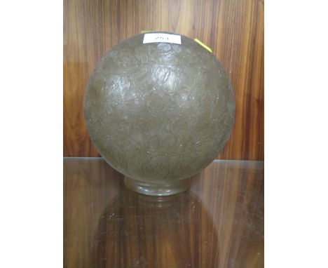 A VINTAGE CRACKLE EFFECT GLASS OIL LAMP SHADE 