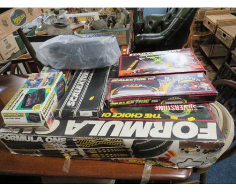 A BOXED SCALEXTRIC FORMULA 1SET, DUNLOP BRIDGE, START GANTRY, REV START TRACK, C451 FUEL TANK TOGETHER WITH A BAG AND BOX OF 
