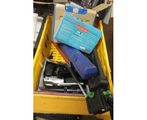 A TRAY OF SUNDRIES TO INCLUDE CAMERAS, TOOLS ETC