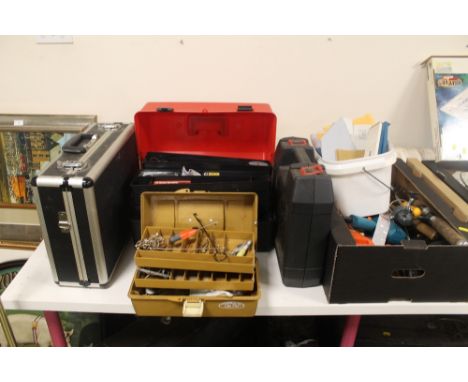 A QUANTITY OF ASSORTED TOOLS, TO INCLUDE TELESCOPIC FISHING ROD ETC
