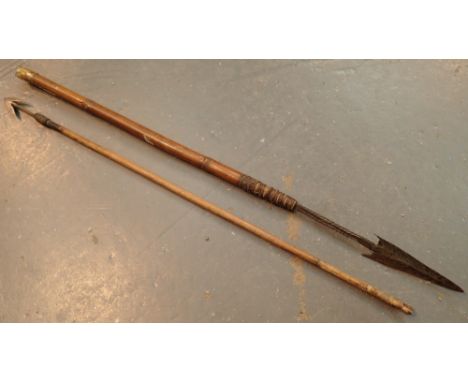 Hand forged African arrow blade L: 5 cm shaft L: 35 cm and a further arrow blade