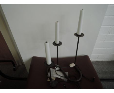 A candle effect lamp