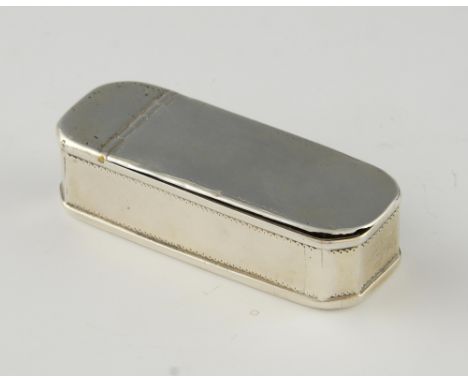 Continental silver snuff box with hinged cover and chamfered corners, 2.2oz, 68g, .   