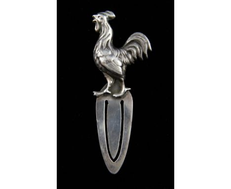 A modern silver bookmark with cockerel finial, by D.S., London 2006,  8.5 cm long, 12 gr. .   