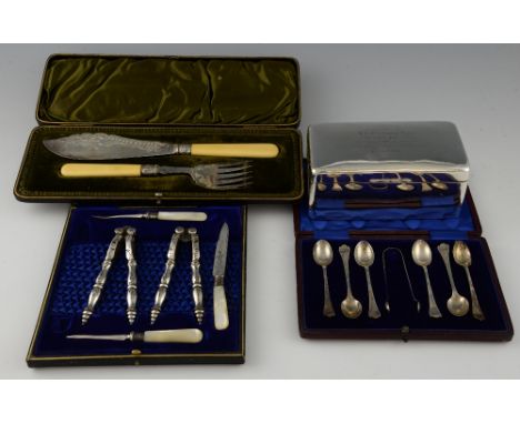 Set of six silver teaspoons with trefoil terminals and sugar nips,Sheffield 1905 and 1906 by Walker and Hall, cased, pair of 