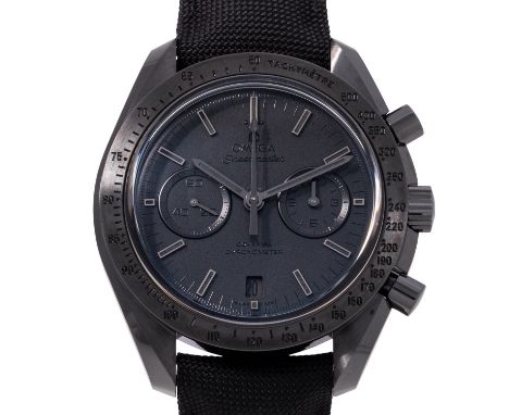 OMEGA Speedmaster "Dark Side of the Moon" Herren Chronograph, Ref. 31192445101005. NEU. Keramik. Automatik-Werk Kal. 9300, se