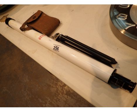 Telescope and folding camera 