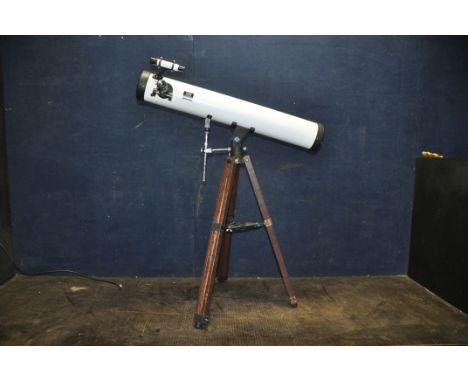 AN ASTRO ASTRONOMICAL REFLECTOR TELESCOPE, marked D90mm F640mm, with front cap and a wooden tripod stand