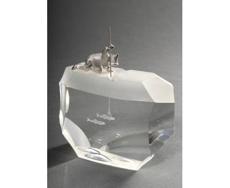 Modernes Steuben Glasobjekt „Jagender Inuit auf Eisscholle“, Kristall/Silber, New York 20.Jh., 15x13cm