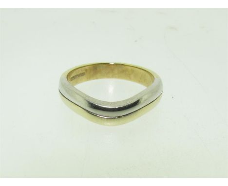 9ct Yellow and White Gold shaped band ring.