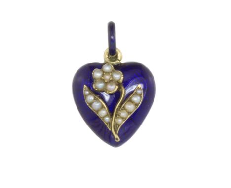 AN ANTIQUE PEARL AND BLUE ENAMEL FORGET ME NOT MOURNING PENDANT CIRCA 1840 in high carat yellow gold, designed as a heart, de