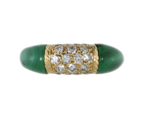 AN DIAMOND AND MALACHITE DRESS RING, VAN CLEEF &amp; ARPELS in 18ct yellow gold, set with a central bevelled panel of round c