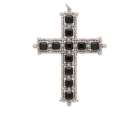 AN ANTIQUE ONYX AND DIAMOND CRUCIFIX PENDANT the four arms set with step cut black onyx gemstones, within borders of rose cut
