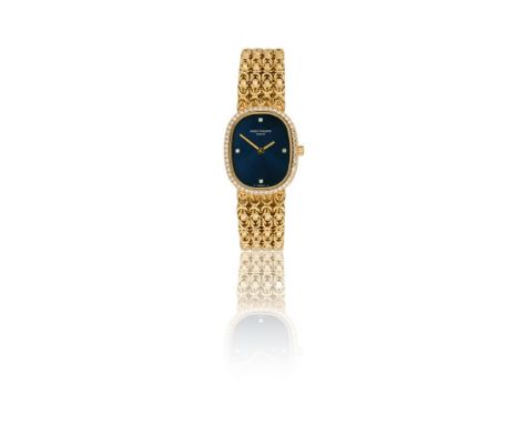 PATEK PHILIPPE, ELLIPSE, REF. 4698/001A LADY'S 18 CARAT GOLD AND DIAMOND BRACELET WATCH, CIRCA 1996Movement: Cal. E15, quartz