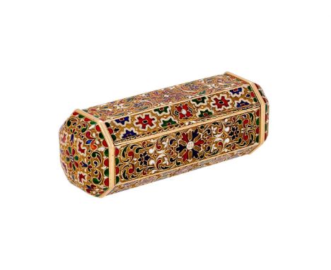 J. F. BAUTTE & CIE, GENEVA, A SWISS GOLD AND ENAMEL OCTAGONAL HINGED BOX  CIRCA 1826-1850 The elongated octagonal snuff box w