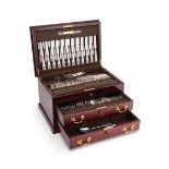 A SILVER FIDDLE, SHELL AND THREAD PATTERN TABLE SERVICE FOR TWELVE PLACE SETTINGS