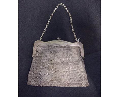 A VINTAGE MESH EVENING BAG (plated)