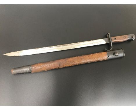 WW1 P1907 British Hooked Quillon Bayonet with scabbard. 