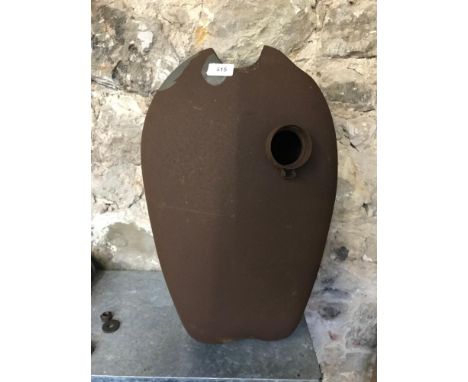 Vintage motorbike fuel tank. (H22cm L58cm W34cm) 
