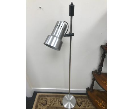 A 1970s retro spot light floor standing lamp. working 