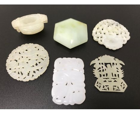 A Lot of 6 Mutton Fat Jade carved pendants and small temple pot. 