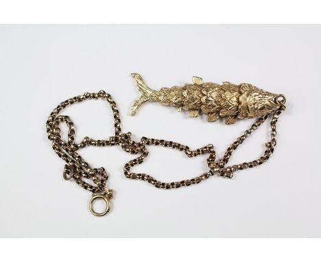 9ct yellow gold articulated fish, suspended on a vintage 9ct gold chain, the fish measures approx 60mm, chain length approx 4