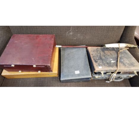 JOB LOT - BB SWAGGER STICK, POWDER HORN &amp; VARIOUS BOXES &amp; CONTENTS