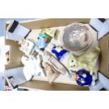 A collection of wade to include mummy bear, teddy bears picnic, Lancelot, unicorn etc ( 1 tray)