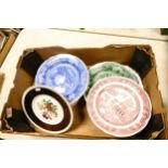 A collection of decorative wall plates to include Spode, blue & white plates etc ( 1 tray)