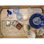 A mixed collection of glassware items to include vases, art glass bird paperweight, vintage photo