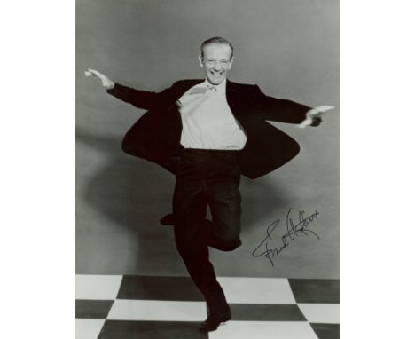 CINEMA: An excellent selection of vintage signed 8 x 10 photographs, and very slightly smaller, by various film actors and ac