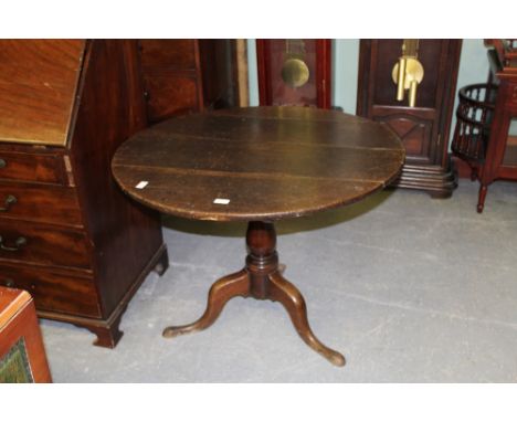 Georgian oak tripod table