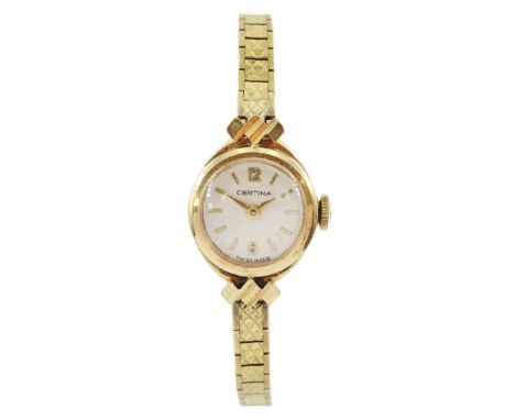 Certina ladies 9ct gold manual wind wristwatch, on 9ct gold bracelet, hallmarkedCondition Report:Approx 11.3gm (excluding mov