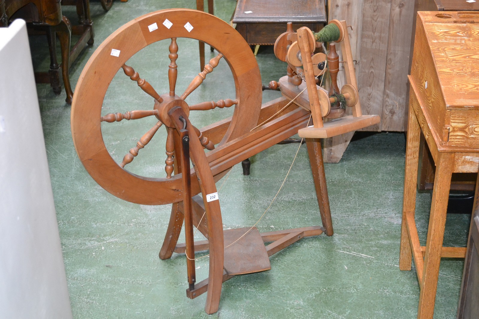 An Ashford of New Zealand spinning wheel.