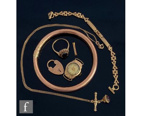 Six 9ct assorted items to include a rose gold bangle, a watch bracelet, a pendant and chain etc, total weight 36g, A/F. (6) 