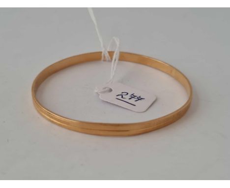 22CT VINTAGE GOLD BANGLE 15.1G