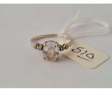 A vintage white stone 9ct dress ring size O 2.5g inc