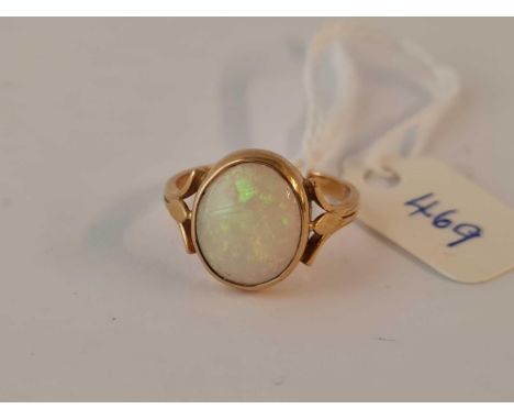 A opal ring 18ct gold size N    3 gms